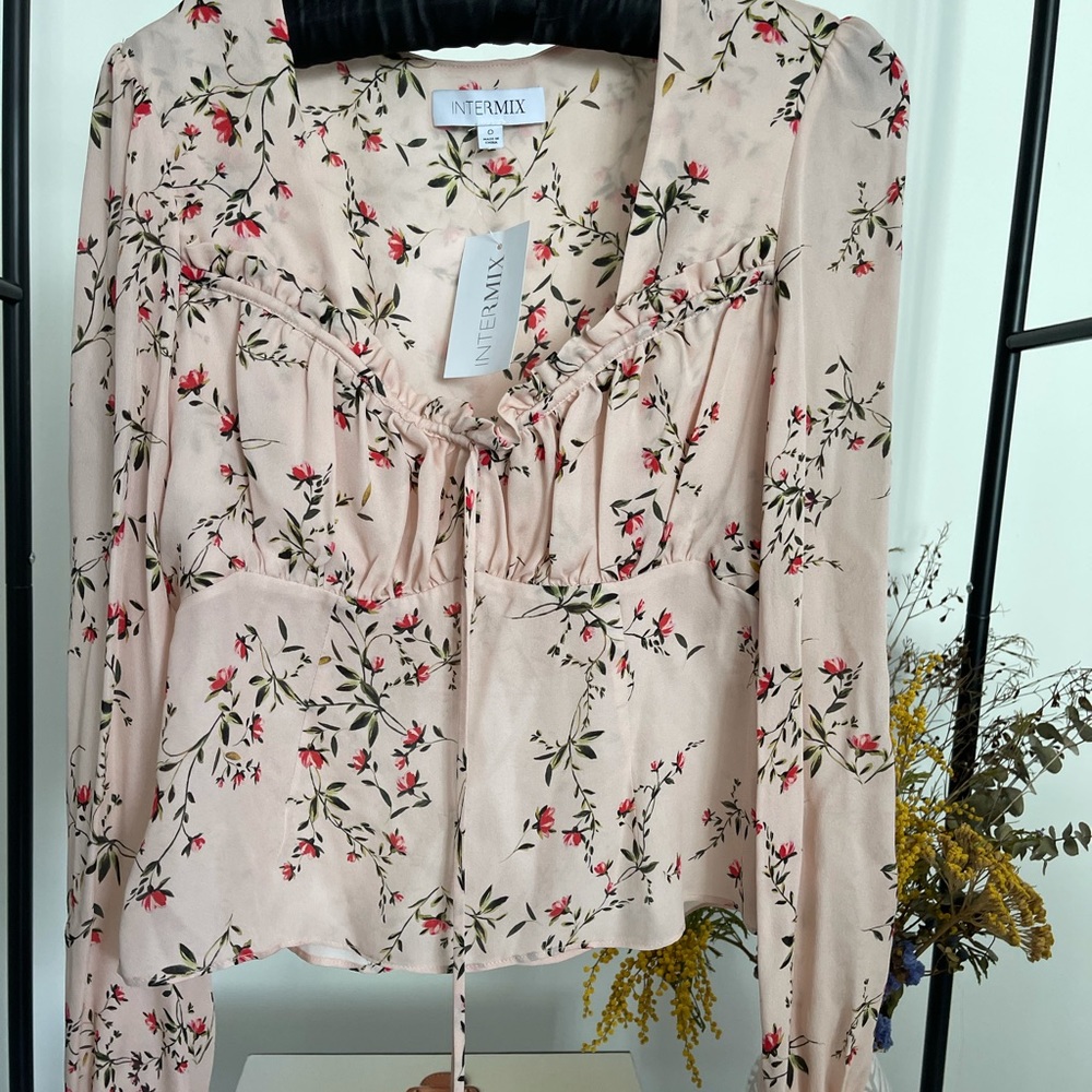 $225 Intermix floral blouse silk ruffle pink